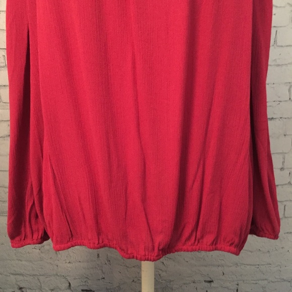 Sanctuary (Anthropologie) Cold Shoulder Top Large - Picture 7 of 8